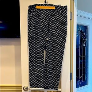 Summer Staple! Charter Club Woman Cambridge Slim pants in blue and white! 18W